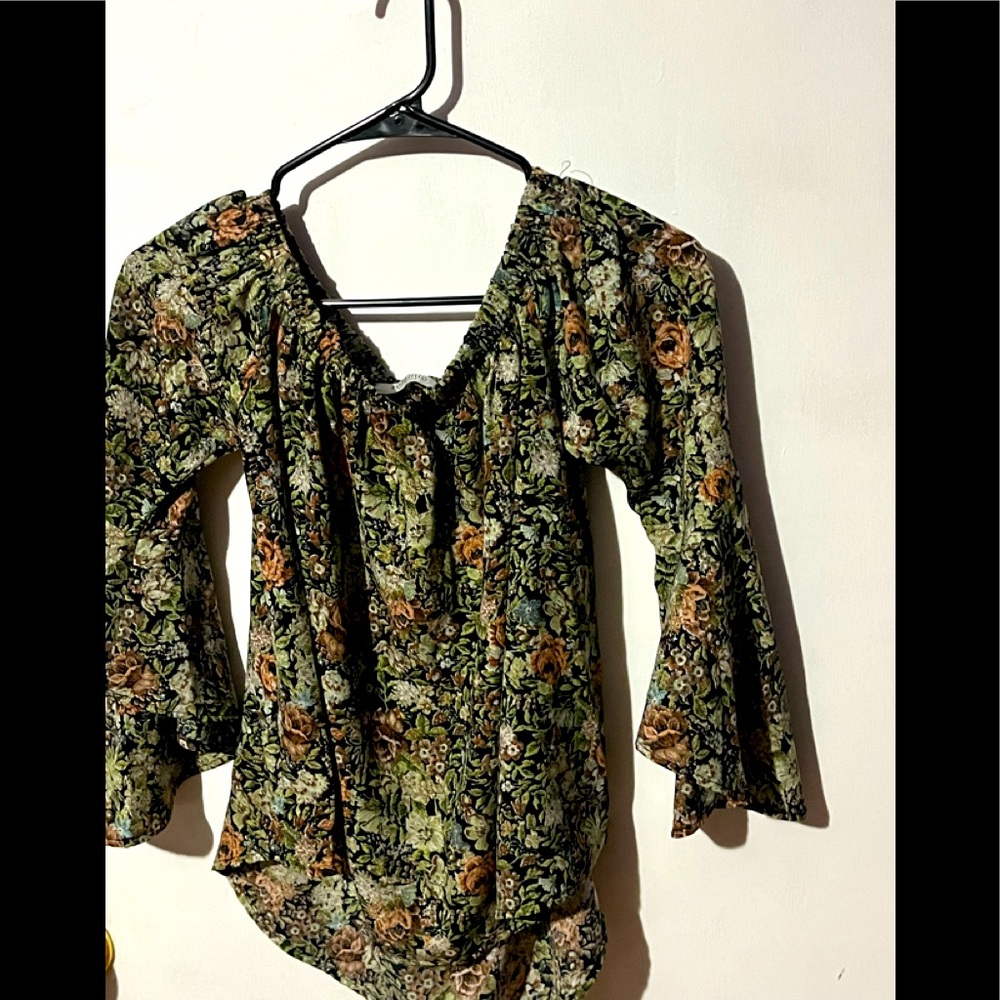 Flowy floral off the shoulder top